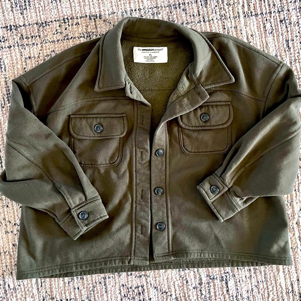 XL “The Sweatshirt Project” cropped fleece jacket.